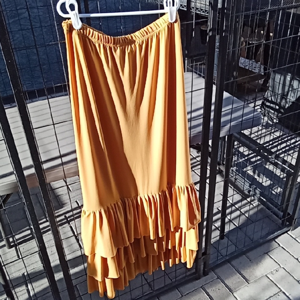 Chic Mustard Ruffled Skirt